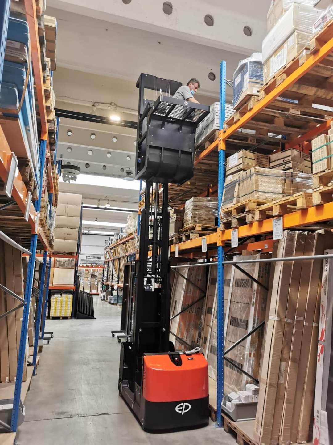 JX1 -Recoge Pedidos de Nivel Medio 0.5 TON